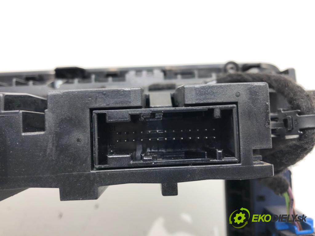 CITROEN C5 III (RD_) 2008 - 2022    2.0 HDi (RDRHDA) 100 kW [136 KM] olej napędowy 2008 - 2022  Panel ovládania kúrenia 96829415ZD (Prepínače, spínače, tlačidlá a ovládače kúrenia)