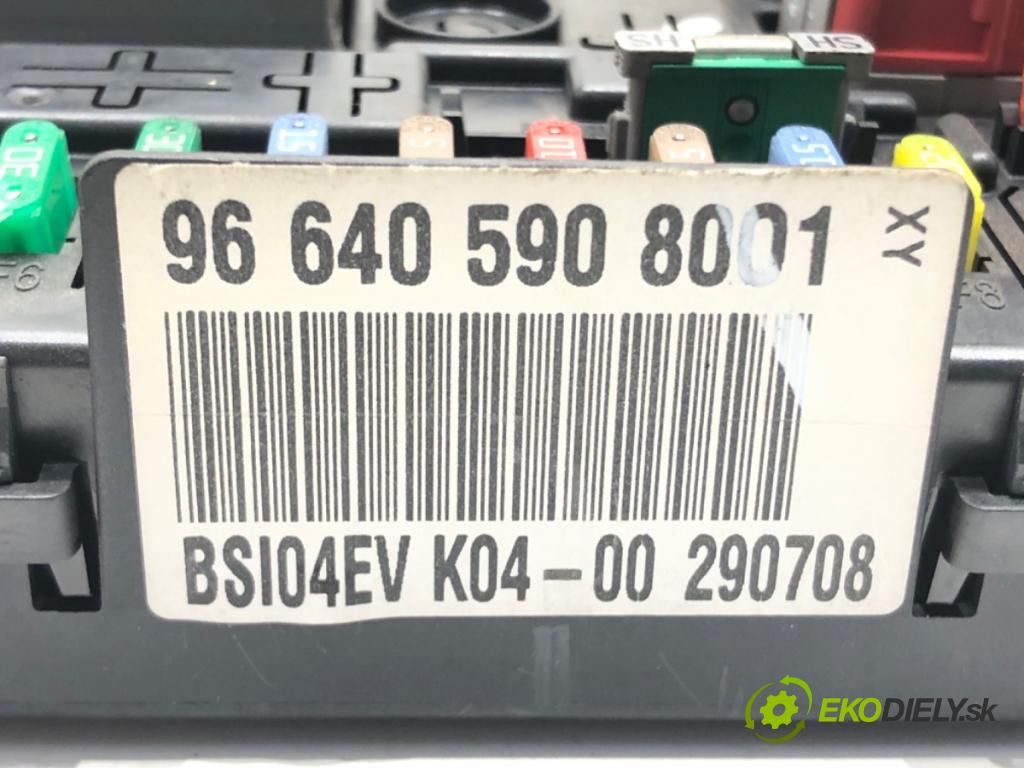 CITROEN C5 III (RD_) 2008 - 2022    2.0 HDi (RDRHDA) 100 kW [136 KM] olej napędowy 2008 - 2022  modul BSI 966405908001 (Pojistkové skříňky)