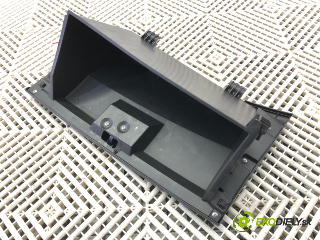 SUZUKI SWIFT III (MZ, EZ) 2005 - 2022    1.3 (RS 413) 68 kW [92 KM] benzyna 2005 - 2022  Priehradka, kastlík spolujazdca  (Priehradky, kastlíky)