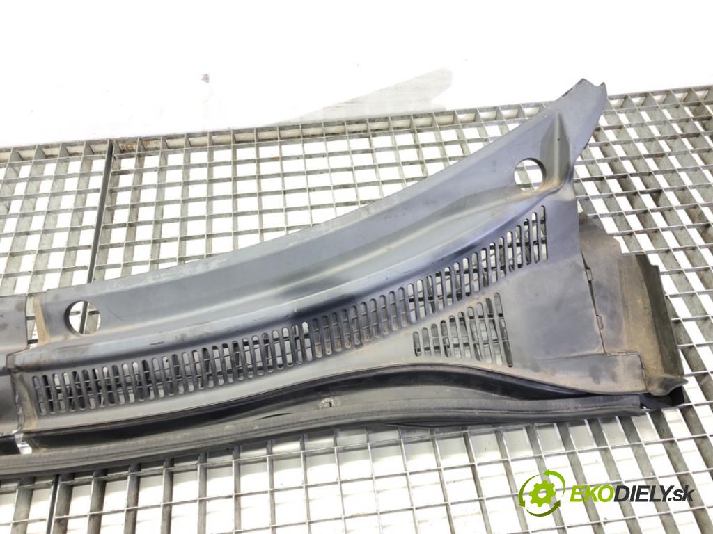 SUZUKI SWIFT III (MZ, EZ) 2005 - 2022    1.3 (RS 413) 68 kW [92 KM] benzyna 2005 - 2022  Torpédo, plast pod čelné okno 72341-62J0 (Torpéda)