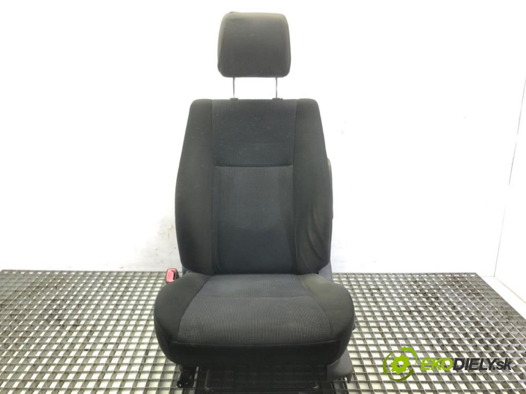 SUZUKI SWIFT III (MZ, EZ) 2005 - 2022    1.3 (RS 413) 68 kW [92 KM] benzyna 2005 - 2022  Sedadlo ľavy predný 