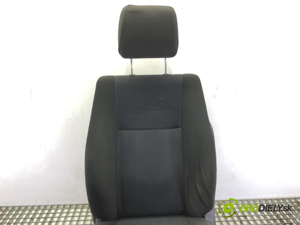 SUZUKI SWIFT III (MZ, EZ) 2005 - 2022    1.3 (RS 413) 68 kW [92 KM] benzyna 2005 - 2022  Sedadlo ľavy predný