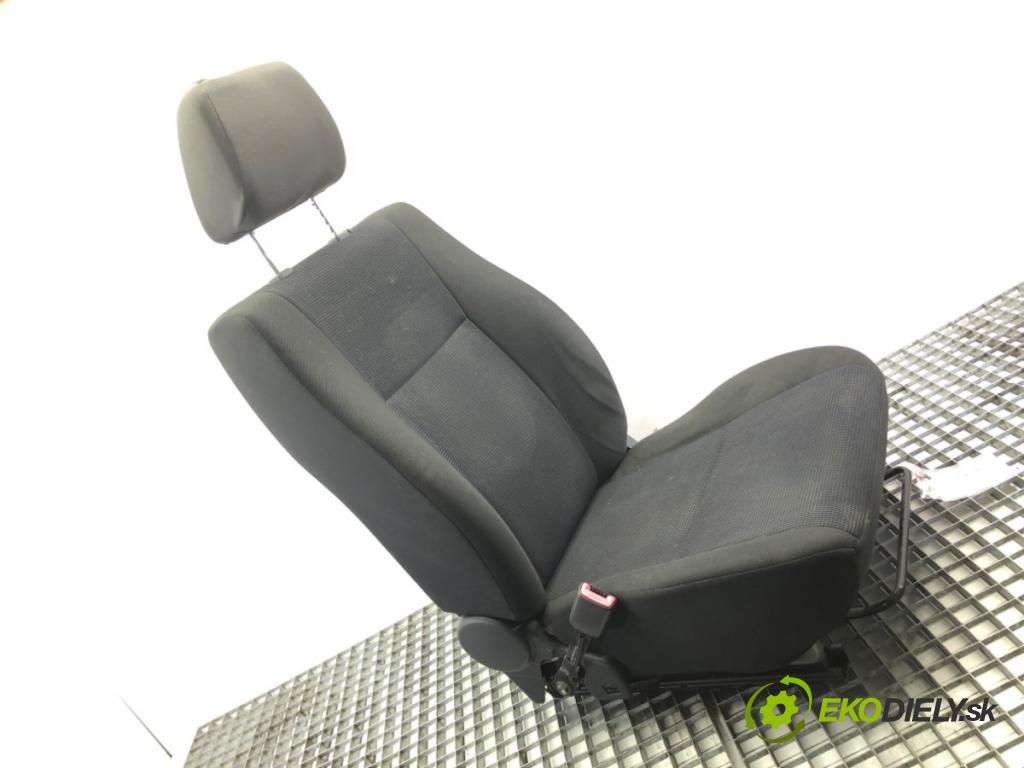 SUZUKI SWIFT III (MZ, EZ) 2005 - 2022    1.3 (RS 413) 68 kW [92 KM] benzyna 2005 - 2022  Sedadlo ľavy predný