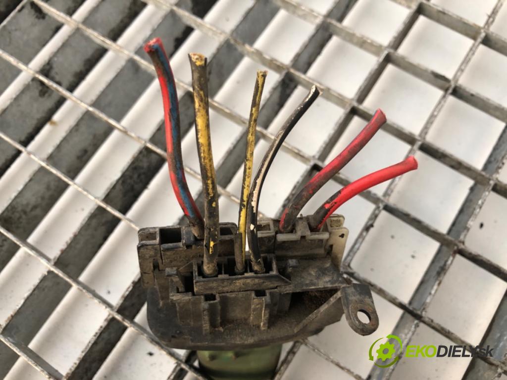 VW LT 28-35 II Autobus (2DB, 2DE, 2DK) 1996 - 2006    2.5 TDI 75 kW [102 KM] olej napędowy 1996 - 1999  Odpor, rezistor kúrenia vzduchu  (Odpory (rezistory) kúrenia)