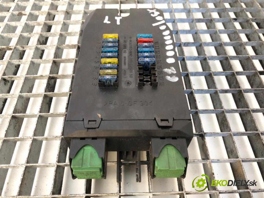 VW LT 28-35 II Autobus (2DB, 2DE, 2DK) 1996 - 2006    2.5 TDI 75 kW [102 KM] olej napędowy 1996 - 1999  skříňka poistková 0005400650 (Pojistkové skříňky)