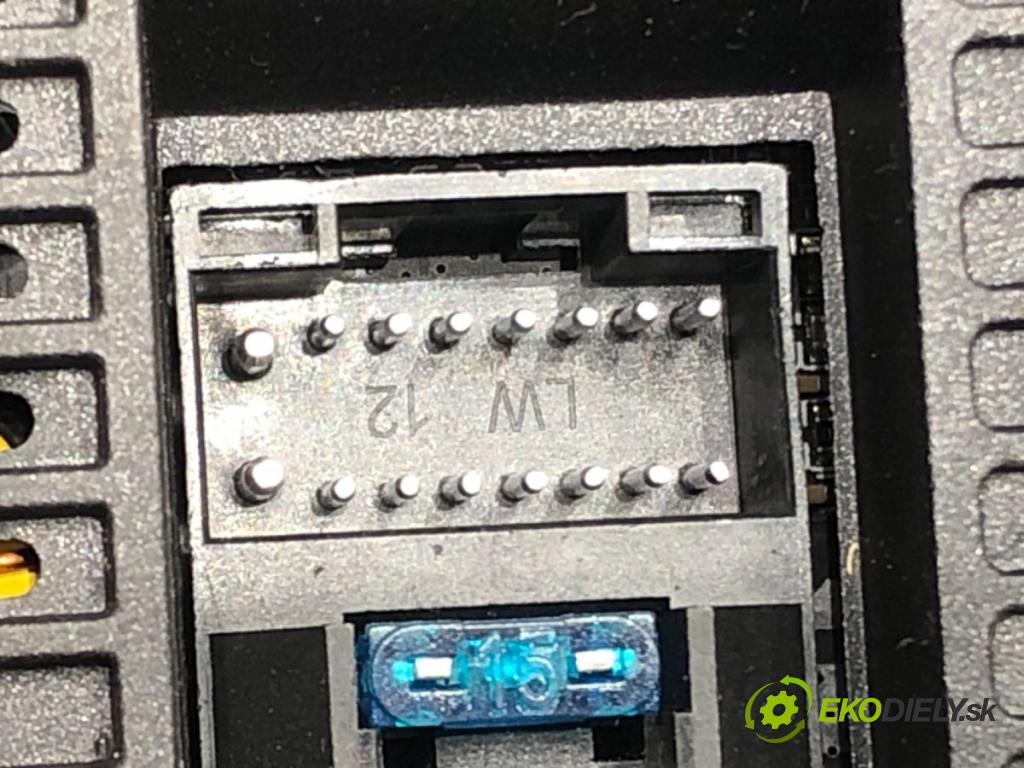 PEUGEOT 508 I (8D_) 2010 - 2018    2.0 HDi 120 kW [163 KM] olej napędowy 2010 - 2018  RADIO  (Audio zariadenia)