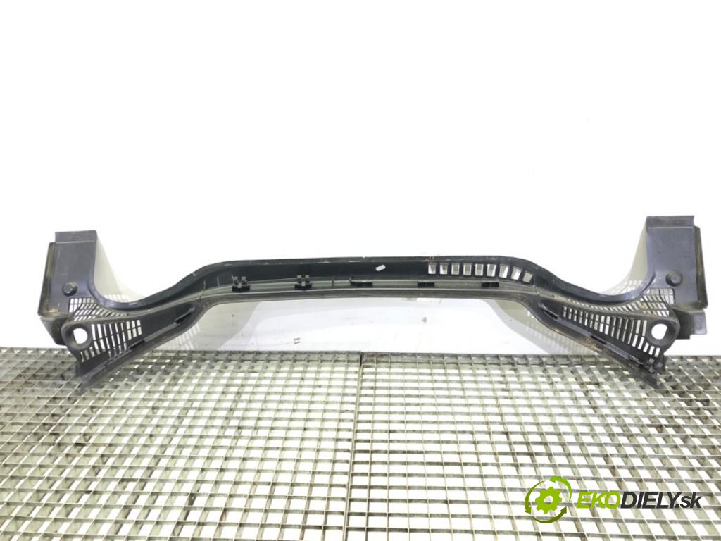 PEUGEOT 508 I (8D_) 2010 - 2018    2.0 HDi 120 kW [163 KM] olej napędowy 2010 - 2018  Torpédo, plast pod čelné okno  (Torpéda)