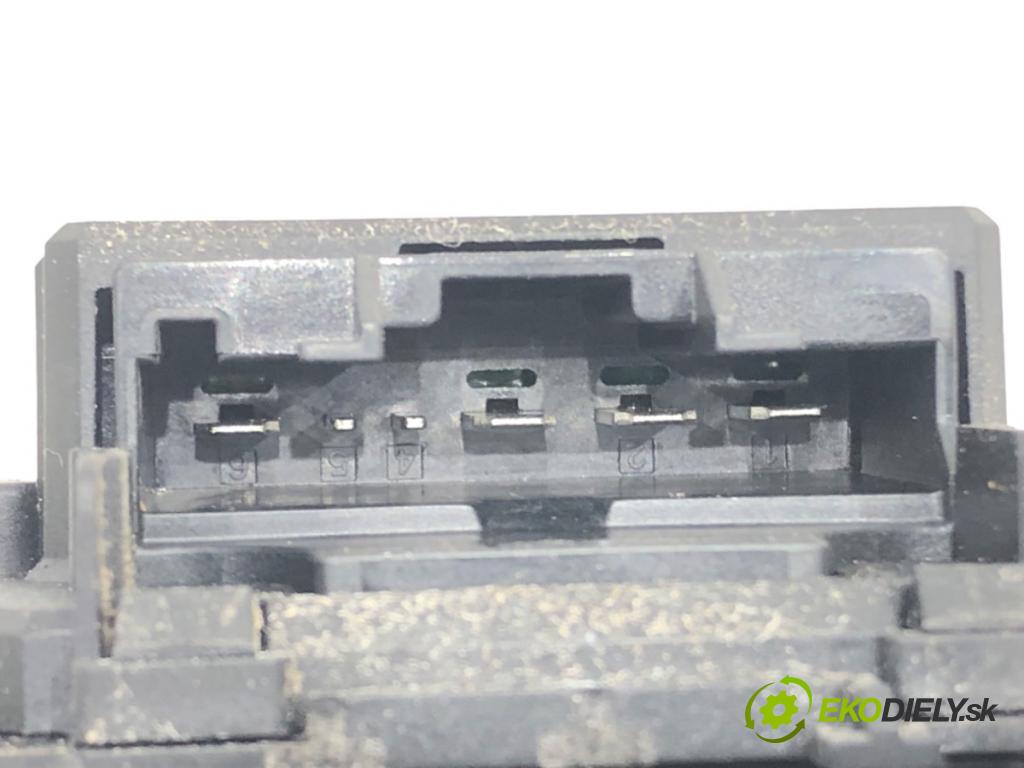 PEUGEOT 508 I (8D_) 2010 - 2018    2.0 HDi 120 kW [163 KM] olej napędowy 2010 - 2018  odpor rezistor topení vzduchu T1017845R (Odpory topení)