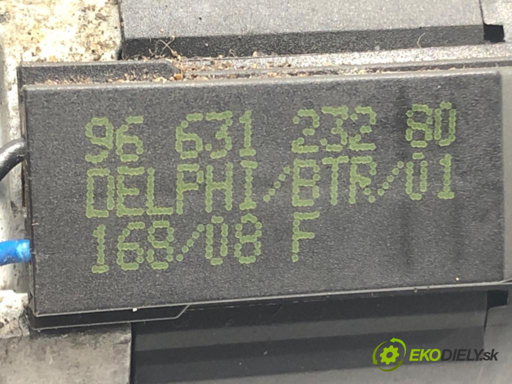 PEUGEOT PARTNER Nadwozie pełne/minivan 2008 - 2022    1.6 HDi 66 kW [90 KM] olej napędowy 2011 - 2022  spinačka 9663123280 (Spínacie skrinky a kľúče)