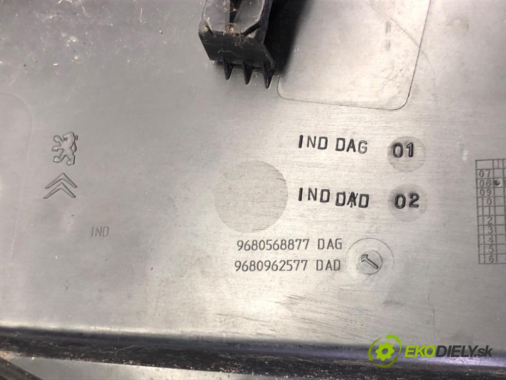 PEUGEOT PARTNER Nadwozie pełne/minivan 2008 - 2022    1.6 HDi 66 kW [90 KM] olej napędowy 2011 - 2022  Torpédo, plast pod čelné okno 9680568877 (Torpéda)