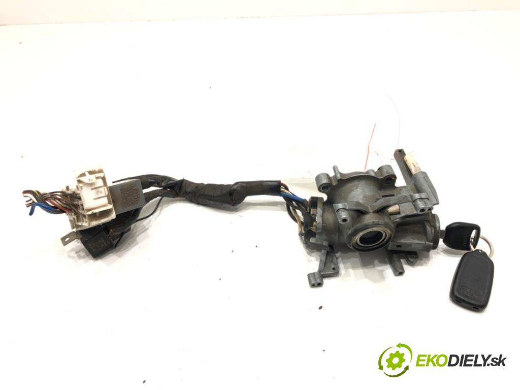 ISUZU RODEO samochód terenowy zamknięty 1997 - 2004    3.2 V6 151 kW [205 KM] benzyna 1997 - 2004  spinačka  (Spínacie skrinky a kľúče)