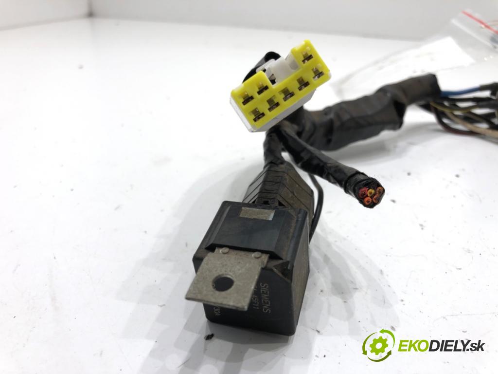 ISUZU RODEO samochód terenowy zamknięty 1997 - 2004    3.2 V6 151 kW [205 KM] benzyna 1997 - 2004  spinačka  (Spínacie skrinky a kľúče)