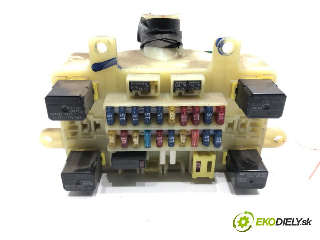 ISUZU RODEO samochód terenowy zamknięty 1997 - 2004    3.2 V6 151 kW [205 KM] benzyna 1997 - 2004  skříňka poistková  (Pojistkové skříňky)