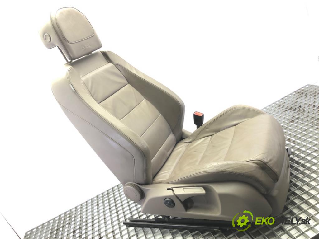 VW GOLF V (1K1) 2003 - 2010    2.0 GTI 147 kW [200 KM] benzyna 2004 - 2009  Sedadlo pravy GTI