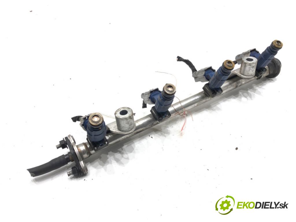 KIA CEED liftback (ED) 2006 - 2012    1.6 93 kW [126 KM] benzyna 2008 - 2012  Lišta vstrekovacia 35310-2B000 (Vstrekovacie lišty)