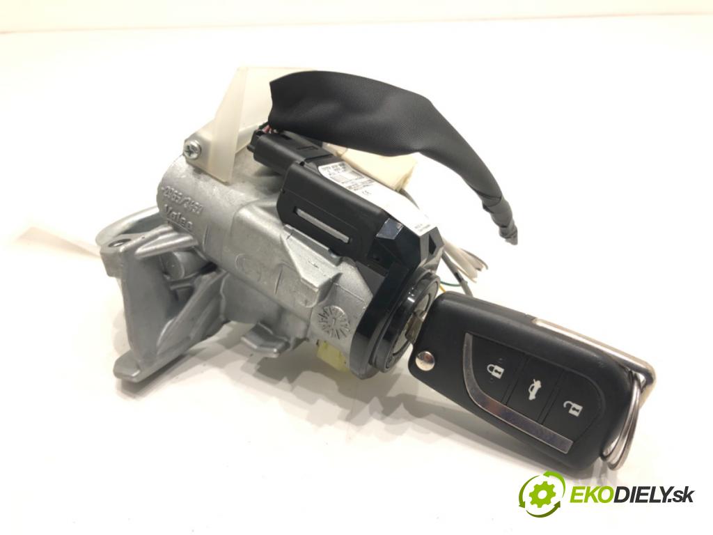 TOYOTA AVENSIS sedan (_T27_) 2008 - 2018    2.0 D-4D (ADT270_) 91 kW [124 KM] olej napędowy 2011 - 2018  spinačka 89783-05030 (Spínacie skrinky a kľúče)