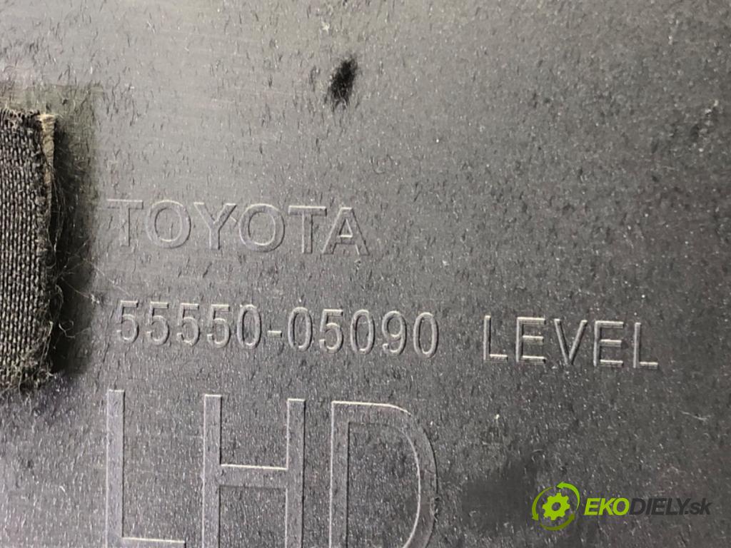 TOYOTA AVENSIS sedan (_T27_) 2008 - 2018    2.0 D-4D (ADT270_) 91 kW [124 KM] olej napędowy 2011 - 2018  Priehradka, kastlík spolujazdca  (Priehradky, kastlíky)