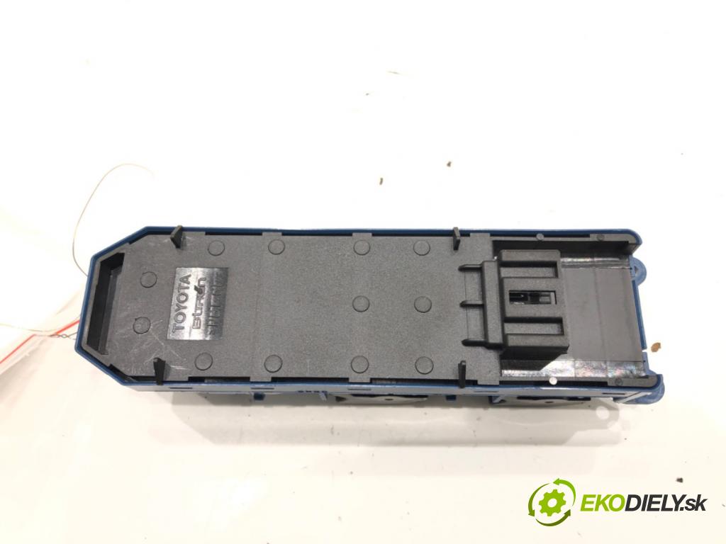 TOYOTA AVENSIS sedan (_T27_) 2008 - 2018    2.0 D-4D (ADT270_) 91 kW [124 KM] olej napędowy 2011 - 2018  Prepínač okien 84040-05020 (Prepínače, spínače, tlačidlá a ovládače kúrenia)