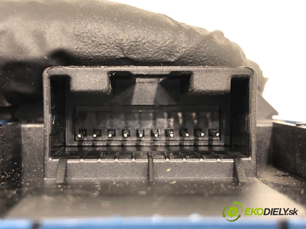 TOYOTA AVENSIS sedan (_T27_) 2008 - 2018    2.0 D-4D (ADT270_) 91 kW [124 KM] olej napędowy 2011 - 2018  Prepínač okien 84040-05020 (Prepínače, spínače, tlačidlá a ovládače kúrenia)