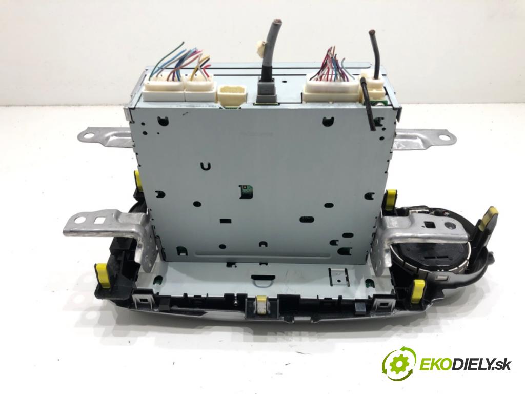 TOYOTA YARIS (_P13_) 2010 - 2022    1.3 (NSP130_) 73 kW [99 KM] benzyna 2011 - 2022  RADIO 86120-0D640 (Audio zariadenia)