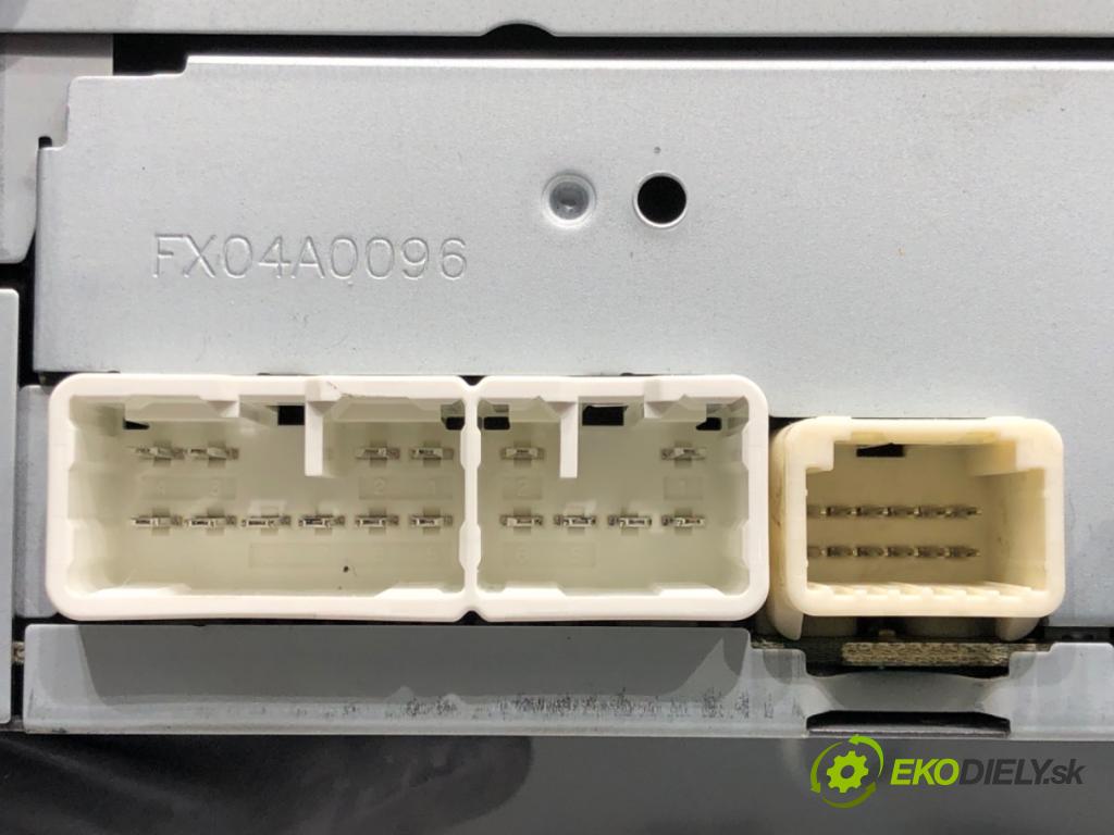 TOYOTA YARIS (_P13_) 2010 - 2022    1.3 (NSP130_) 73 kW [99 KM] benzyna 2011 - 2022  RADIO 86120-0D640 (Audio zariadenia)