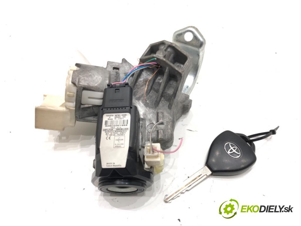 TOYOTA YARIS (_P13_) 2010 - 2022    1.3 (NSP130_) 73 kW [99 KM] benzyna 2011 - 2022  spinačka 89783-0D051 (Spínacie skrinky a kľúče)