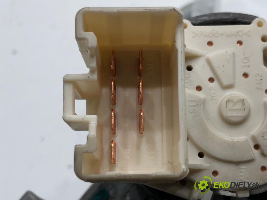 TOYOTA YARIS (_P13_) 2010 - 2022    1.3 (NSP130_) 73 kW [99 KM] benzyna 2011 - 2022  spinačka 89783-0D051 (Spínacie skrinky a kľúče)