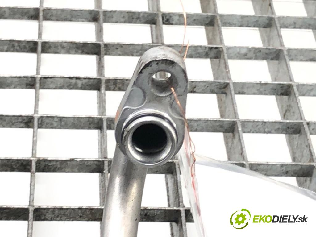 TOYOTA YARIS (_P13_) 2010 - 2022    1.3 (NSP130_) 73 kW [99 KM] benzyna 2011 - 2022  rúrka klimatizácie  (Rúrky klimatizácie)