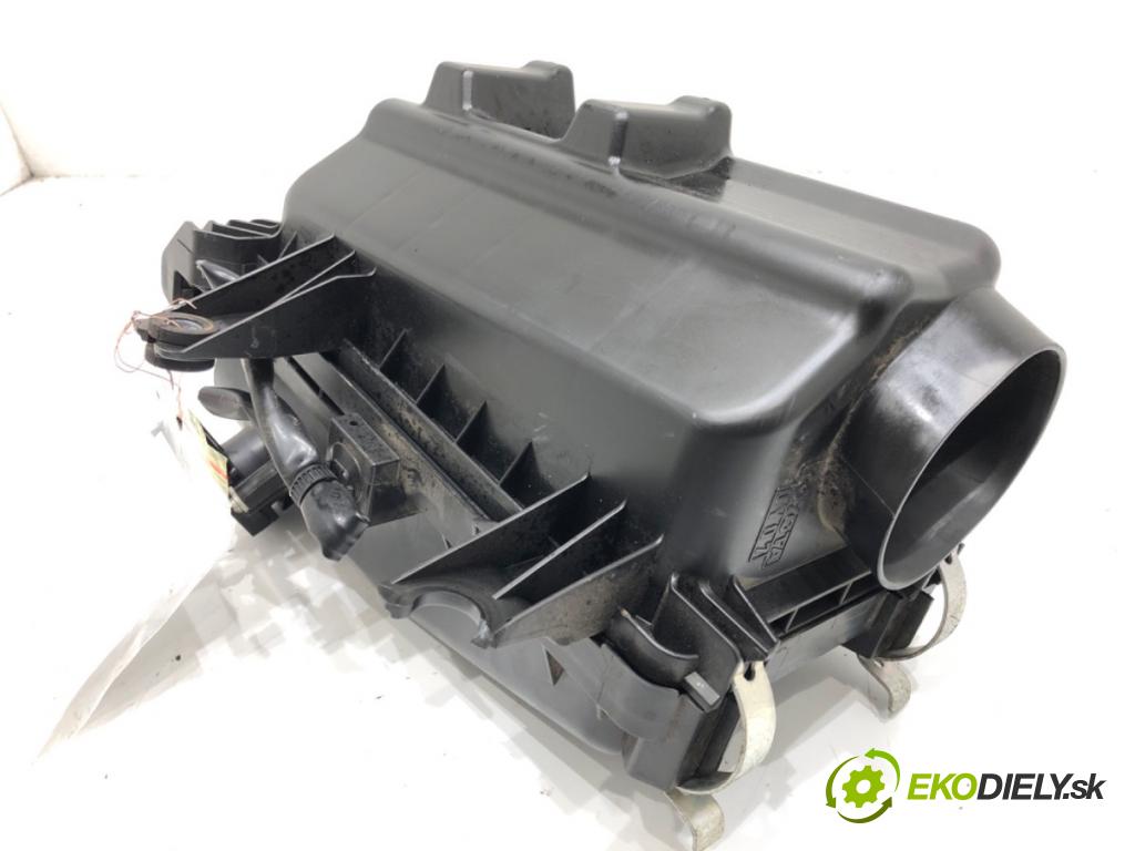 TOYOTA YARIS (_P13_) 2010 - 2022    1.3 (NSP130_) 73 kW [99 KM] benzyna 2011 - 2022  Obal filtra vzduchu BS014140-318 (Obaly filtrov vzduchu)