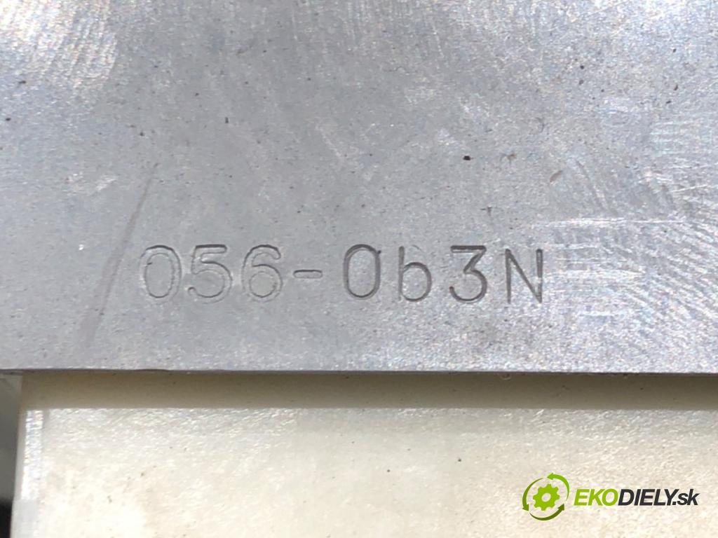 TOYOTA YARIS (_P13_) 2010 - 2022    1.3 (NSP130_) 73 kW [99 KM] benzyna 2011 - 2022  Prepínač okien  (Prepínače, spínače, tlačidlá a ovládače kúrenia)