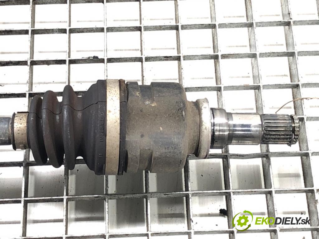TOYOTA YARIS (_P13_) 2010 - 2022    1.3 (NSP130_) 73 kW [99 KM] benzyna 2011 - 2022  Poloos pravy predný