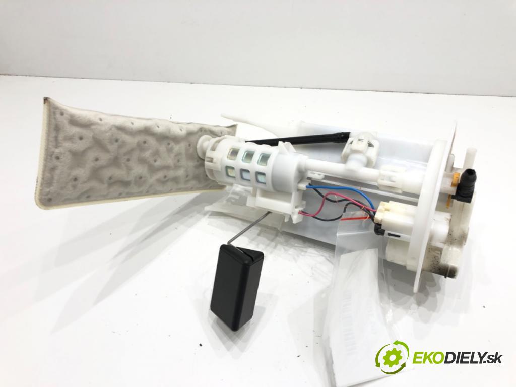 TOYOTA YARIS (_P13_) 2010 - 2022    1.3 (NSP130_) 73 kW [99 KM] benzyna 2011 - 2022  Pumpa paliva vnútorná 77704-0D070 (Palivové pumpy, čerpadlá, plaváky)