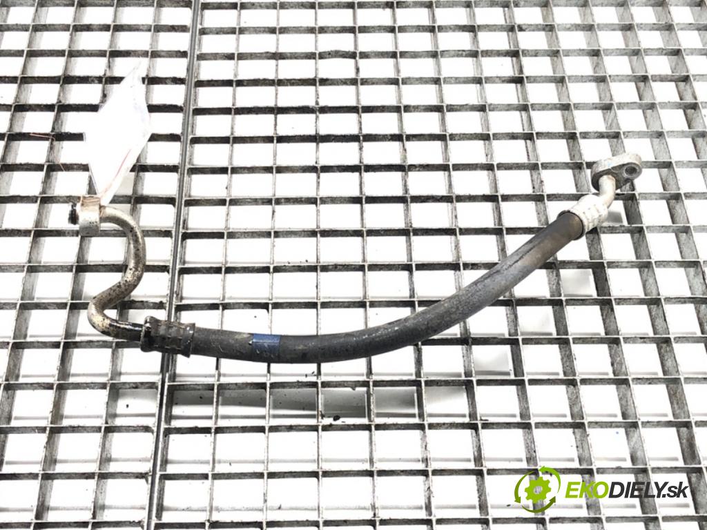 TOYOTA YARIS (_P13_) 2010 - 2022    1.3 (NSP130_) 73 kW [99 KM] benzyna 2011 - 2022  rúrka klimatizácie  (Rúrky klimatizácie)