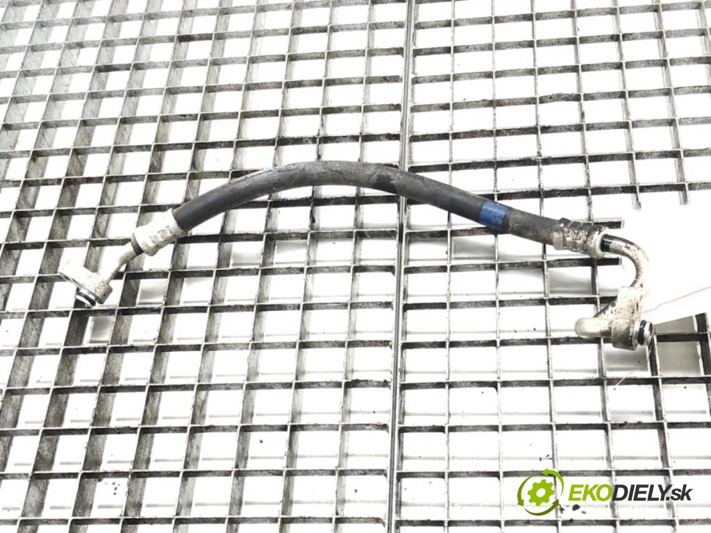 TOYOTA YARIS (_P13_) 2010 - 2022    1.3 (NSP130_) 73 kW [99 KM] benzyna 2011 - 2022  rúrka klimatizácie  (Rúrky klimatizácie)