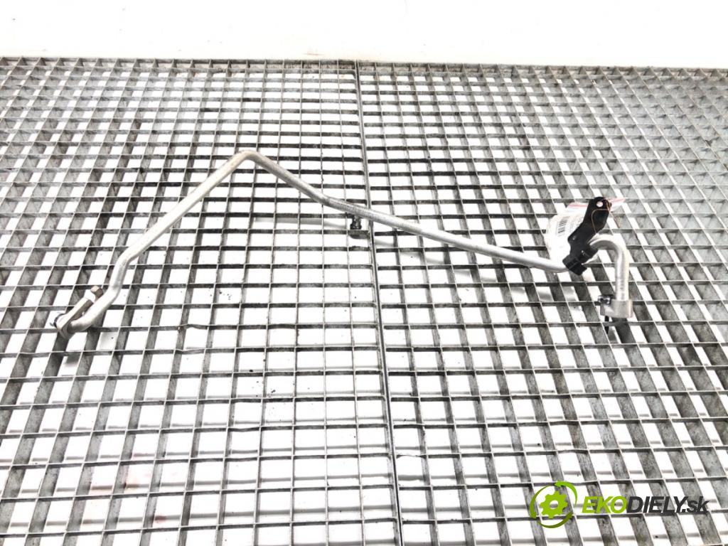 TOYOTA YARIS (_P13_) 2010 - 2022    1.3 (NSP130_) 73 kW [99 KM] benzyna 2011 - 2022  rúrka klimatizácie  (Rúrky klimatizácie)