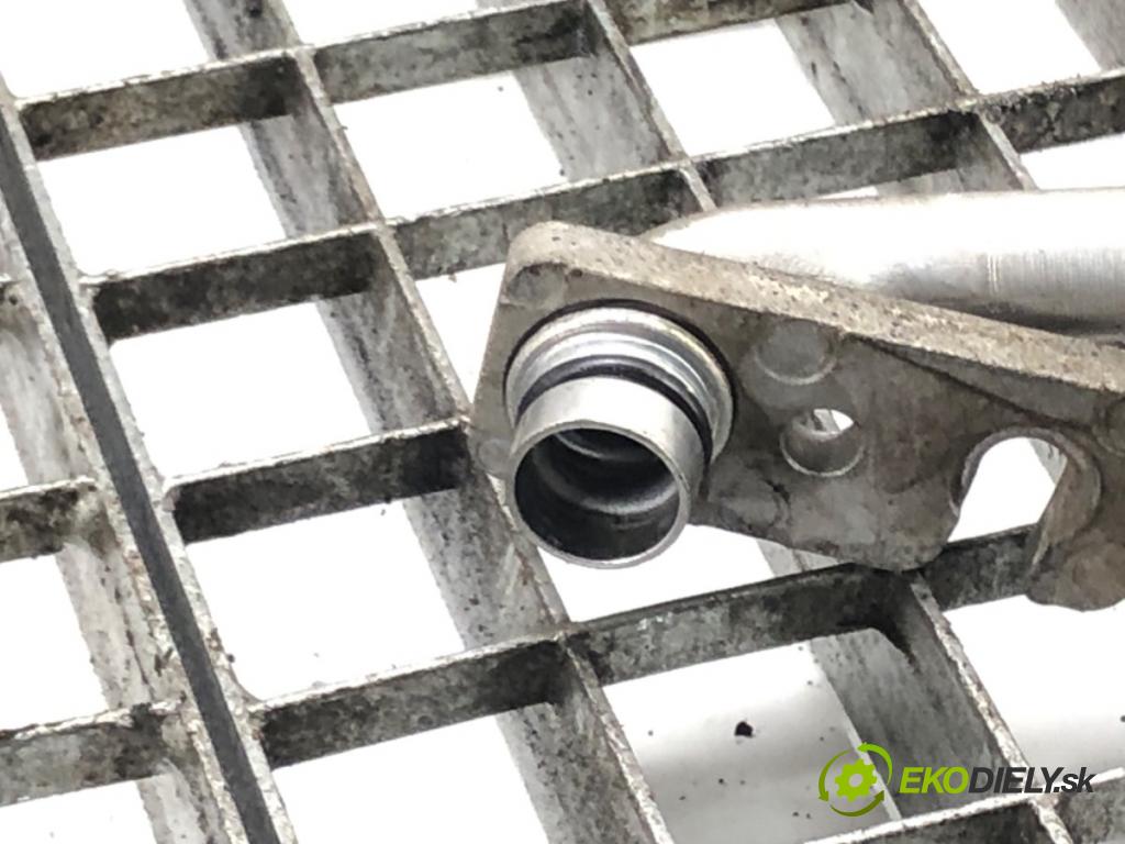 TOYOTA YARIS (_P13_) 2010 - 2022    1.3 (NSP130_) 73 kW [99 KM] benzyna 2011 - 2022  rúrka klimatizácie  (Rúrky klimatizácie)