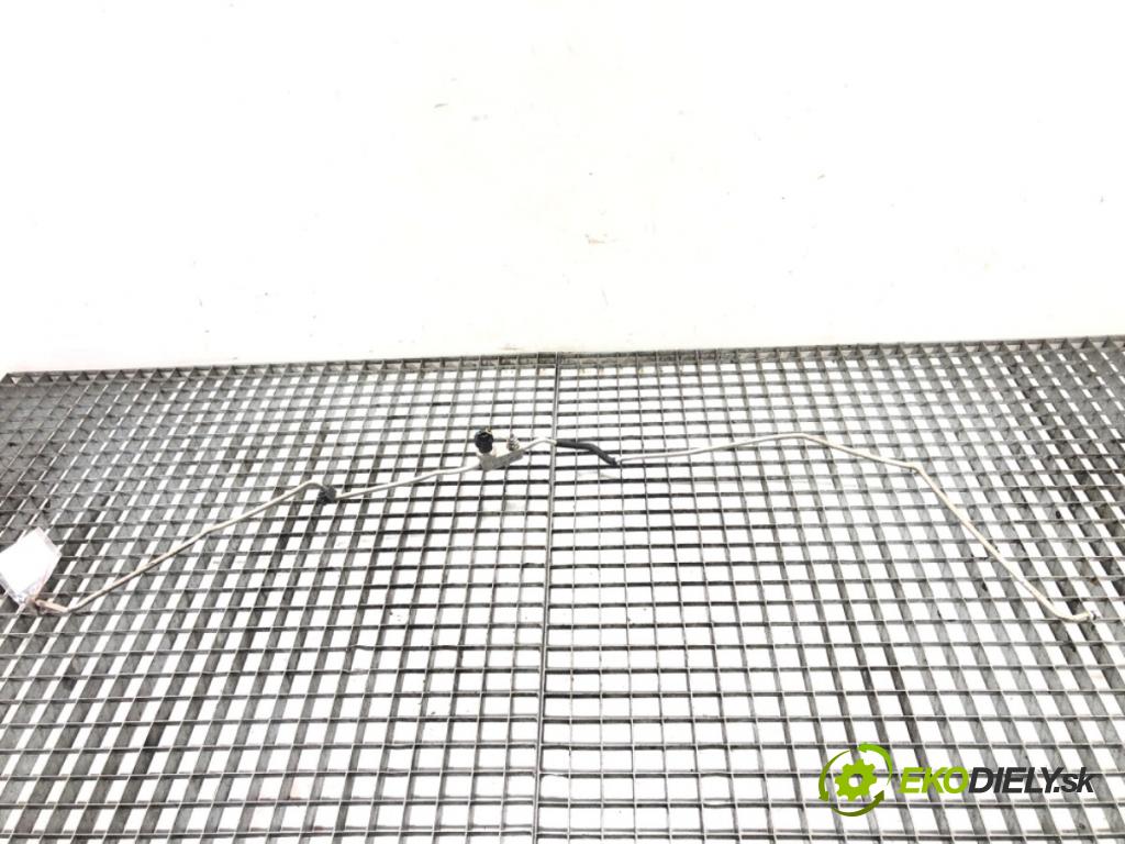 TOYOTA YARIS (_P13_) 2010 - 2022    1.3 (NSP130_) 73 kW [99 KM] benzyna 2011 - 2022  rúrka klimatizácie 499000-7880 (Rúrky klimatizácie)