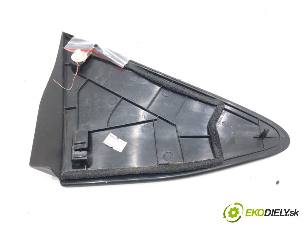 TOYOTA YARIS (_P13_) 2010 - 2022    1.3 (NSP130_) 73 kW [99 KM] benzyna 2011 - 2022  kryt trojuhelník blatníka přední část levá strana 60118-0D111