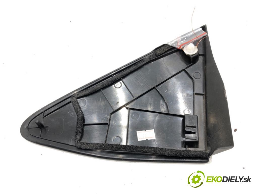TOYOTA YARIS (_P13_) 2010 - 2022    1.3 (NSP130_) 73 kW [99 KM] benzyna 2011 - 2022  kryt trojuhelník blatníka přední část pravá 60117-0D111