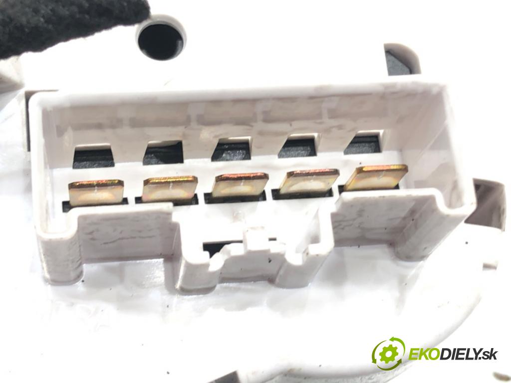 FORD FIESTA VI (CB1, CCN) 2008 - 2022    1.4 TDCi 51 kW [70 KM] olej napędowy 2010 - 2012  Panel ovládania kúrenia 8A61-19980-AG (Prepínače, spínače, tlačidlá a ovládače kúrenia)