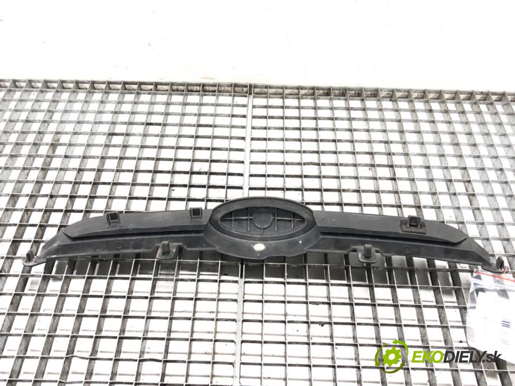 FORD FIESTA VI (CB1, CCN) 2008 - 2022    1.4 TDCi 51 kW [70 KM] olej napędowy 2010 - 2012  mřížka maska 8A61-8200-BC (Mřížky (masky) chladičů)