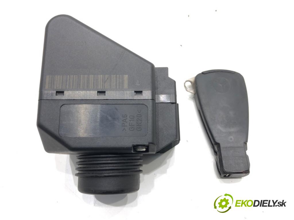 MERCEDES-BENZ KLASA S (W220) 1998 - 2005    S 400 CDI (220.028, 220.128) 184 kW [250 KM] olej napędowy 2000 - 2005  spinačka 2105450008 (Spínacie skrinky a kľúče)