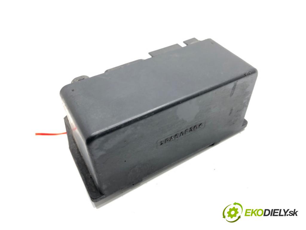 MERCEDES-BENZ KLASA S (W220) 1998 - 2005    S 400 CDI (220.028, 220.128) 184 kW [250 KM] olej napędowy 2000 - 2005  relé sviečok žhavenia  (Relé)