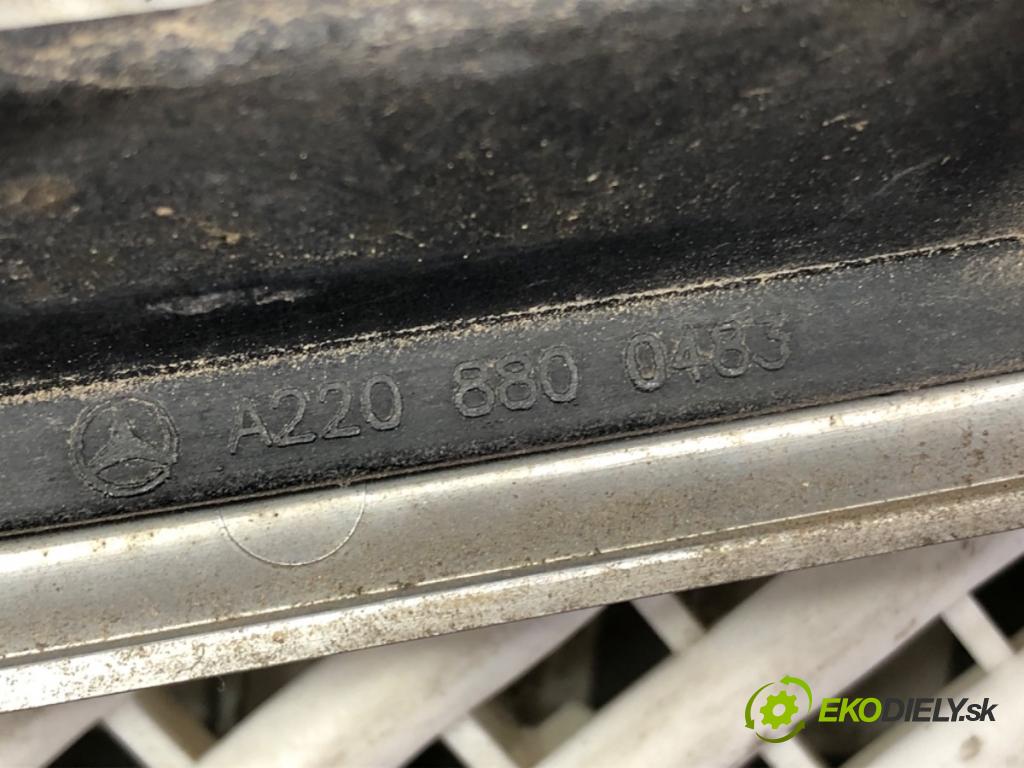 MERCEDES-BENZ KLASA S (W220) 1998 - 2005    S 400 CDI (220.028, 220.128) 184 kW [250 KM] olej napędowy 2000 - 2005  mřížka maska A2208800483 (Mřížky (masky) chladičů)