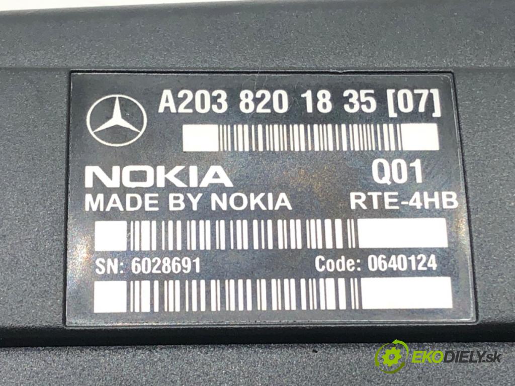 MERCEDES-BENZ KLASA S (W220) 1998 - 2005    S 400 CDI (220.028, 220.128) 184 kW [250 KM] olej napędowy 2000 - 2005  telefón A2038201835 (Audio zariadenia)