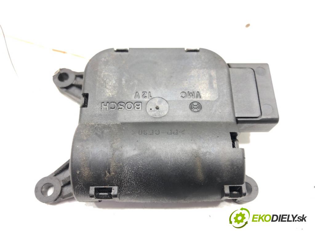 VW PASSAT B6 (3C2) 2005 - 2010    2.0 TDI 103 kW [140 KM] olej napędowy 2005 - 2009  Motorček kúrenia 0132801363 (Motorčeky kúrenia)