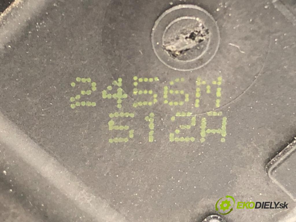 VOLVO V50 (545) 2003 - 2012    1.6 D 80 kW [109 KM] olej napędowy 2005 - 2012  zámok dveře levý přední část