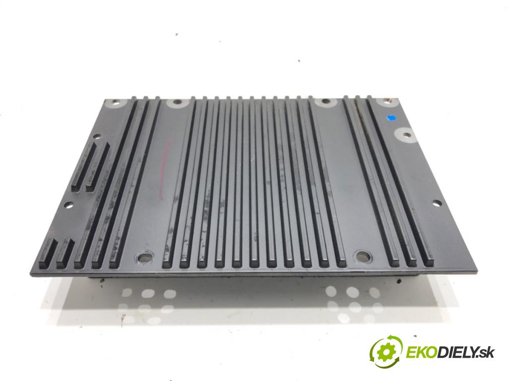 VOLVO V50 (545) 2003 - 2012    1.6 D 80 kW [109 KM] olej napędowy 2005 - 2012  Zosilňovač 31210110 (Zosilňovače)