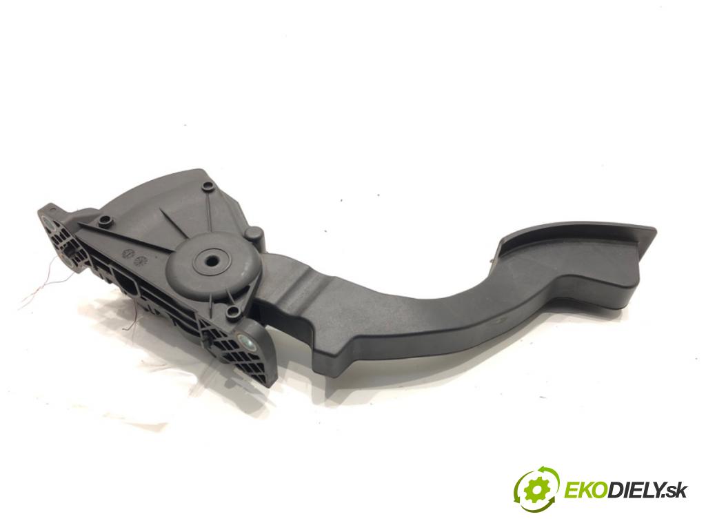 VOLVO V50 (545) 2003 - 2012    1.6 D 80 kW [109 KM] olej napędowy 2005 - 2012  Potenciometer plynu 4M51-9F836-AH (Pedále)