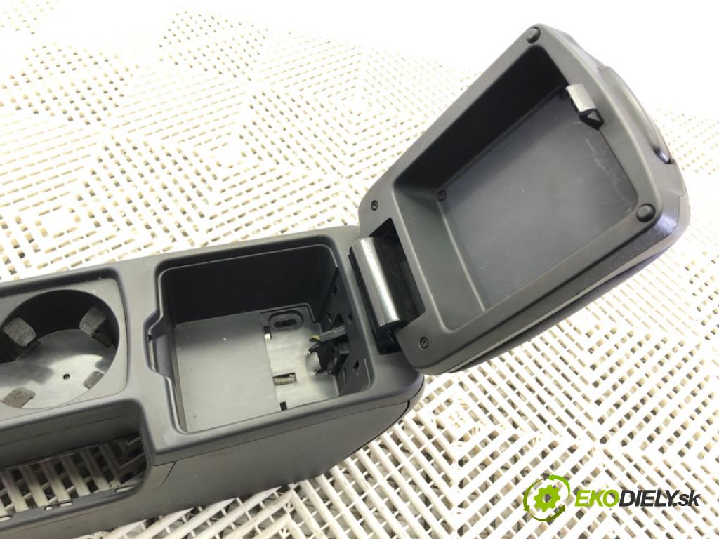 VOLVO V50 (545) 2003 - 2012    1.6 D 80 kW [109 KM] olej napędowy 2005 - 2012  Lakťová opierka 30755349 (Lakťové opierky)